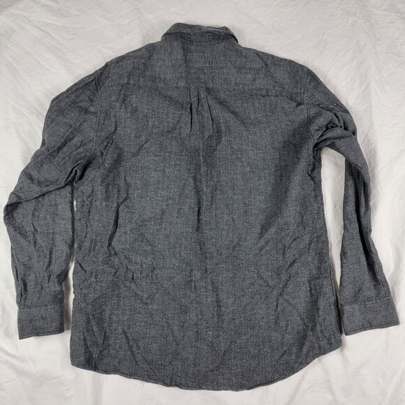 St Johns Bay Mens XL Gray Button Up Shirt Long Sleeve Pocket Herringbone Pattern - Picture 2 of 8